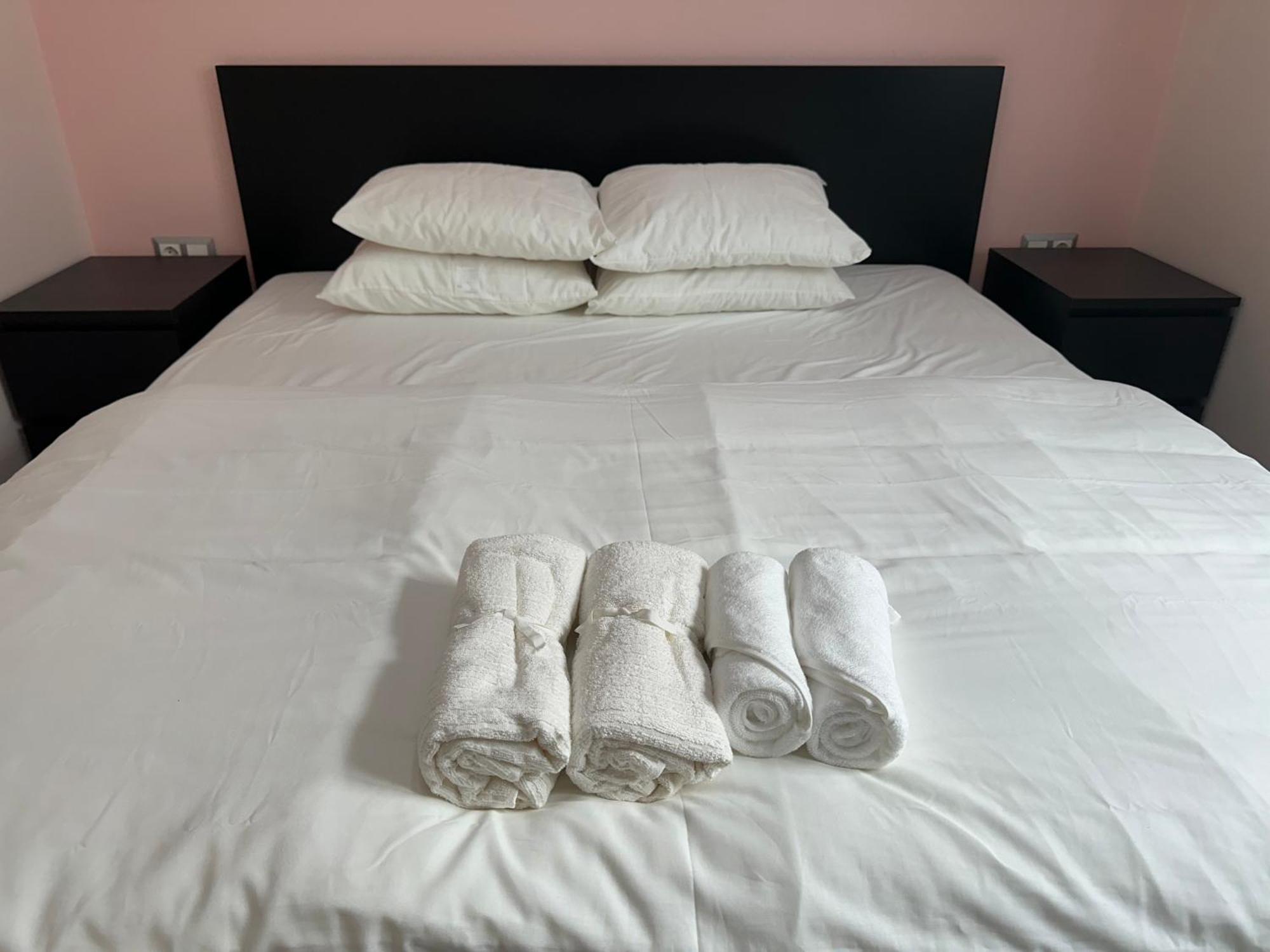 Warm And Modern Brand New Apartment 피레아스 외부 사진
